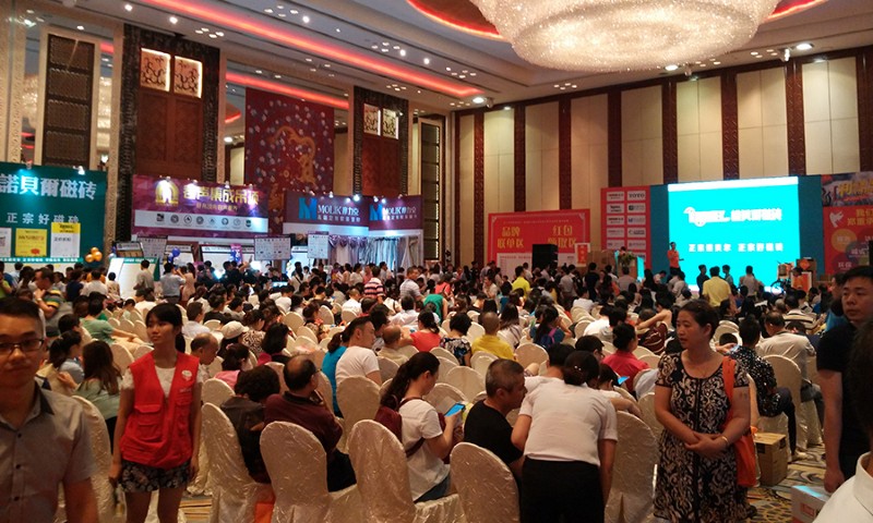 容聲集成吊頂活動(dòng)現(xiàn)場(chǎng)人氣火爆