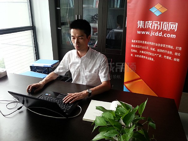 容聲8周年豪華游輪出境之旅首名幸運獲獎者誕生